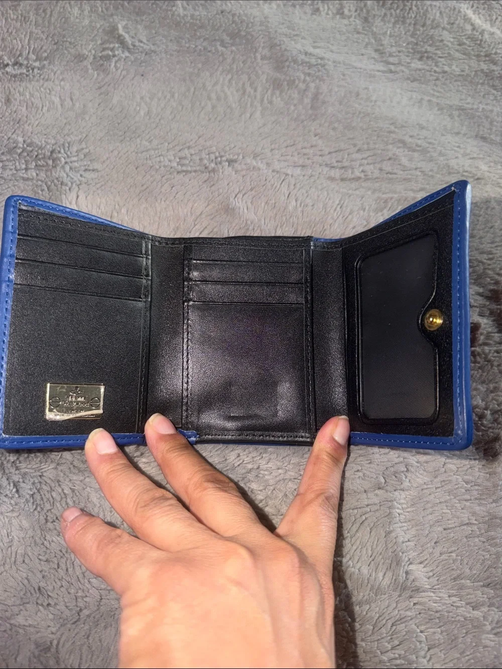 Preloved Vivienne Westwood Red Croc-Embossed Trifold Wallet with Blue Trim